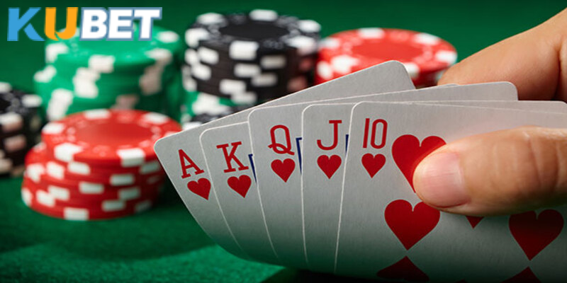 Omaha poker là phiên bản được yêu thích 2025